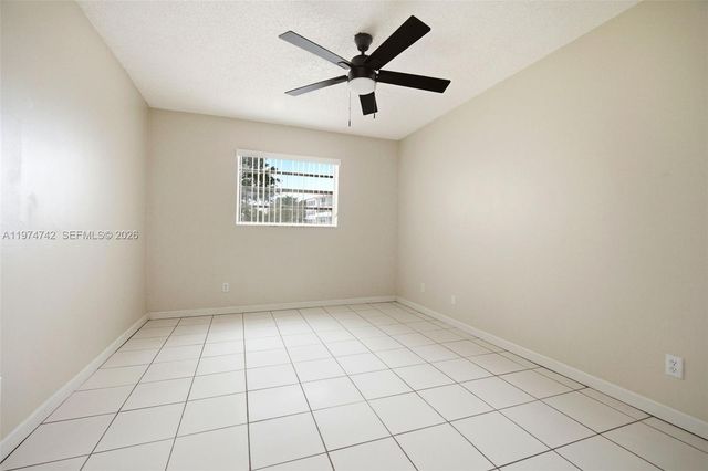 4270 NW 40th Street 104, Lauderdale Lakes, FL 33319
