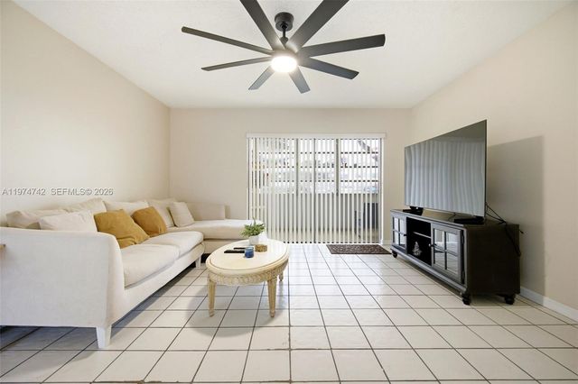 4270 NW 40th Street 104, Lauderdale Lakes, FL 33319
