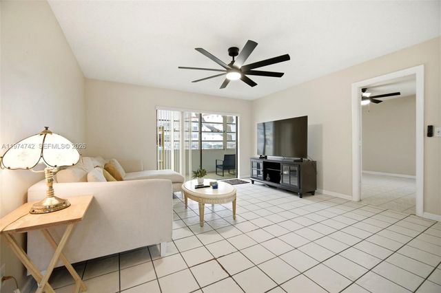 4270 NW 40th Street 104, Lauderdale Lakes, FL 33319