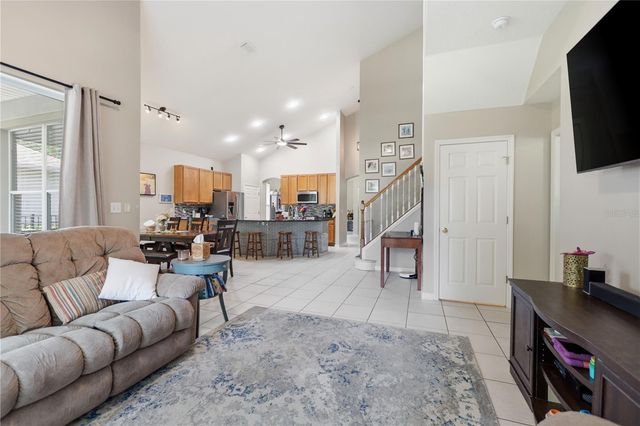 423 VICTORIA HILLS DRIVE, Deland, FL 32724
