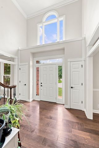 8009 Montcastle Dr, Nashville, TN 37221