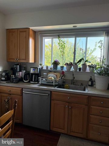 11 HILLCROFT WAY, Newtown, PA 18940