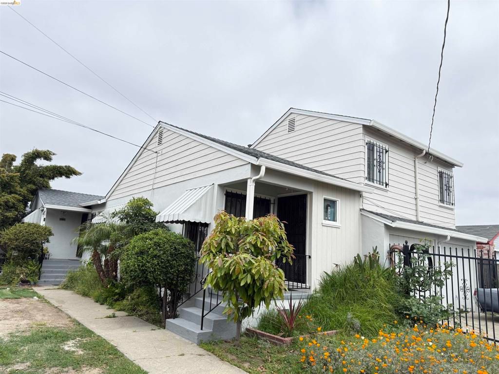 1267 101St Ave, Oakland, CA 94603