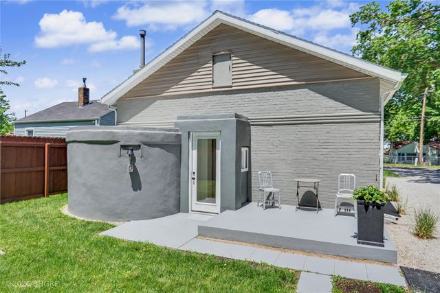 2906 Adams Avenue, Des Moines, IA 50310