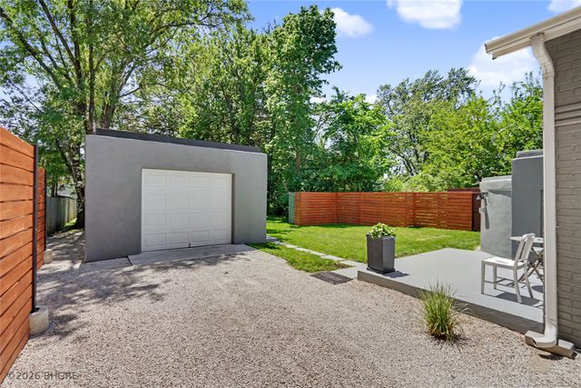 2906 Adams Avenue, Des Moines, IA 50310