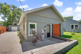 2906 Adams Avenue, Des Moines, IA 50310