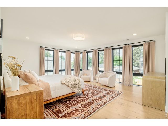 2485 Oak St, Denver, CO 80212