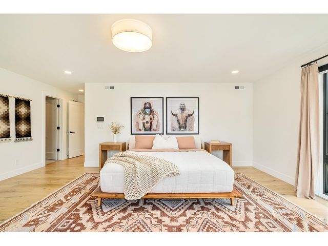 2485 Oak St, Denver, CO 80212