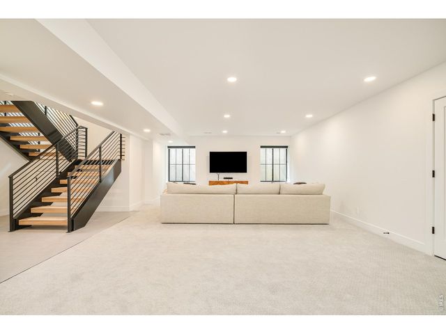 2485 Oak St, Denver, CO 80212