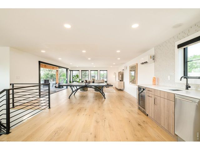 2485 Oak St, Denver, CO 80212