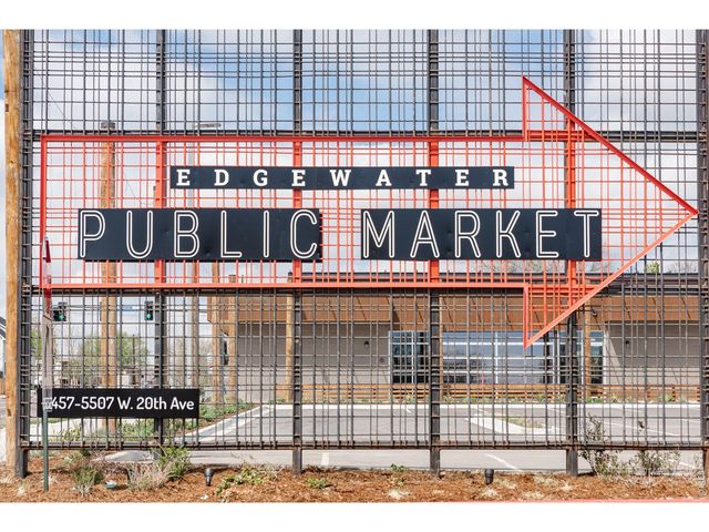 2485 Oak St, Denver, CO 80212