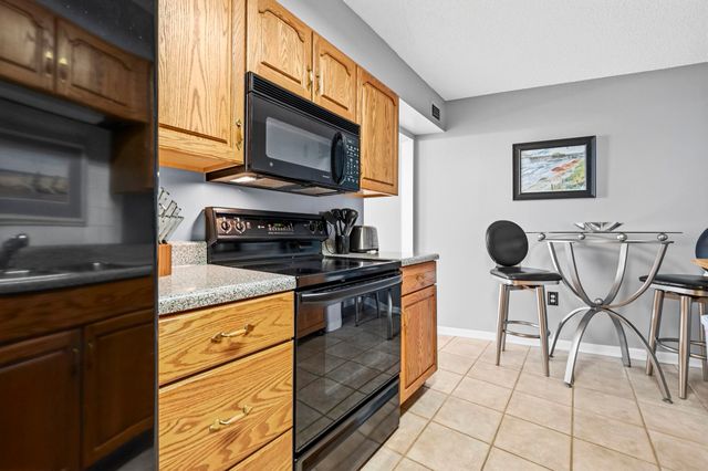 400 20th Ave N Apt 1205, Myrtle Beach, SC 29577