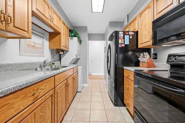 400 20th Ave N Apt 1205, Myrtle Beach, SC 29577
