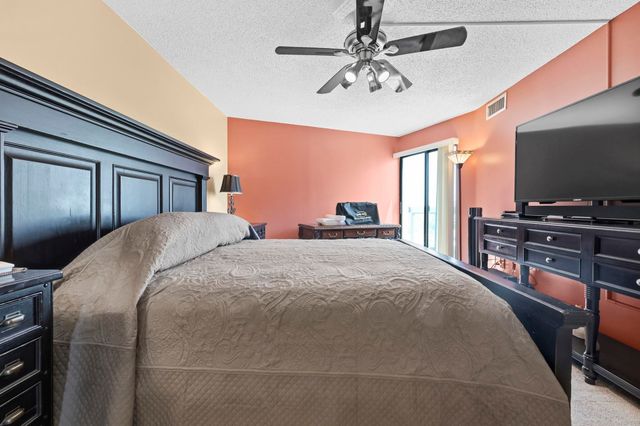 400 20th Ave N Apt 1205, Myrtle Beach, SC 29577