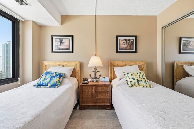 400 20th Ave N Apt 1205, Myrtle Beach, SC 29577