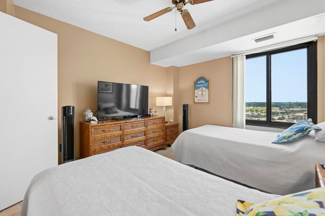 400 20th Ave N Apt 1205, Myrtle Beach, SC 29577