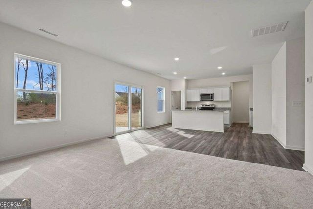 212 Champions Boulevard, Dallas, GA 30157