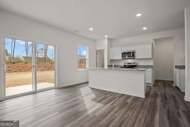 212 Champions Boulevard, Dallas, GA 30157