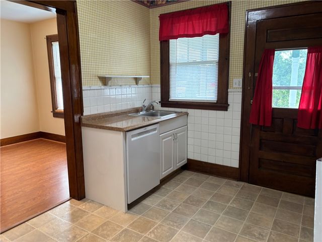 264 Hopwood Fairchance Rd, South Union Twp, PA 15401