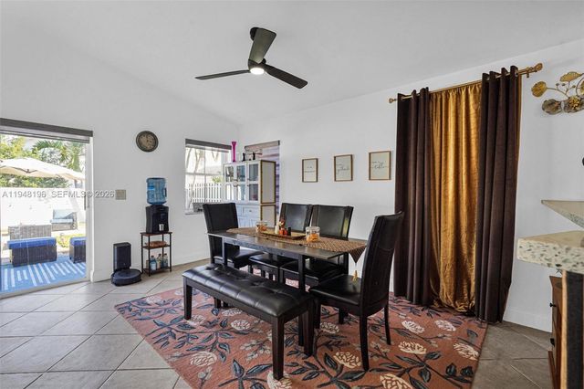 1975 NW 191st Ave, Pembroke Pines, FL 33029