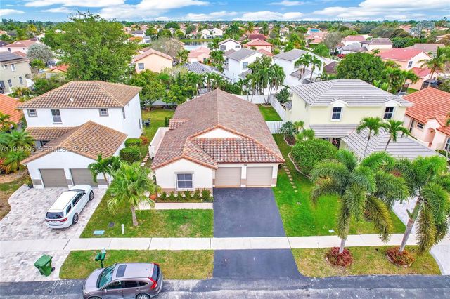 1975 NW 191st Ave, Pembroke Pines, FL 33029