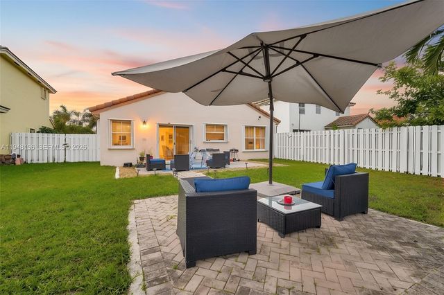 1975 NW 191st Ave, Pembroke Pines, FL 33029