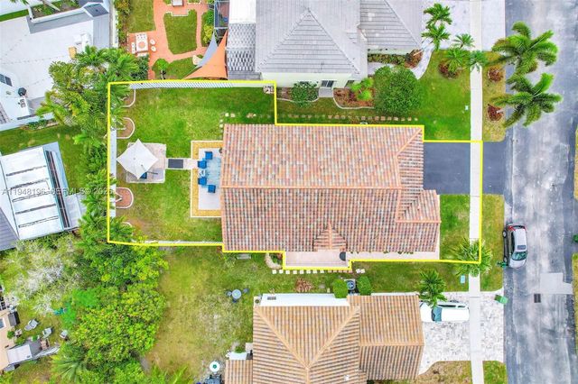 1975 NW 191st Ave, Pembroke Pines, FL 33029
