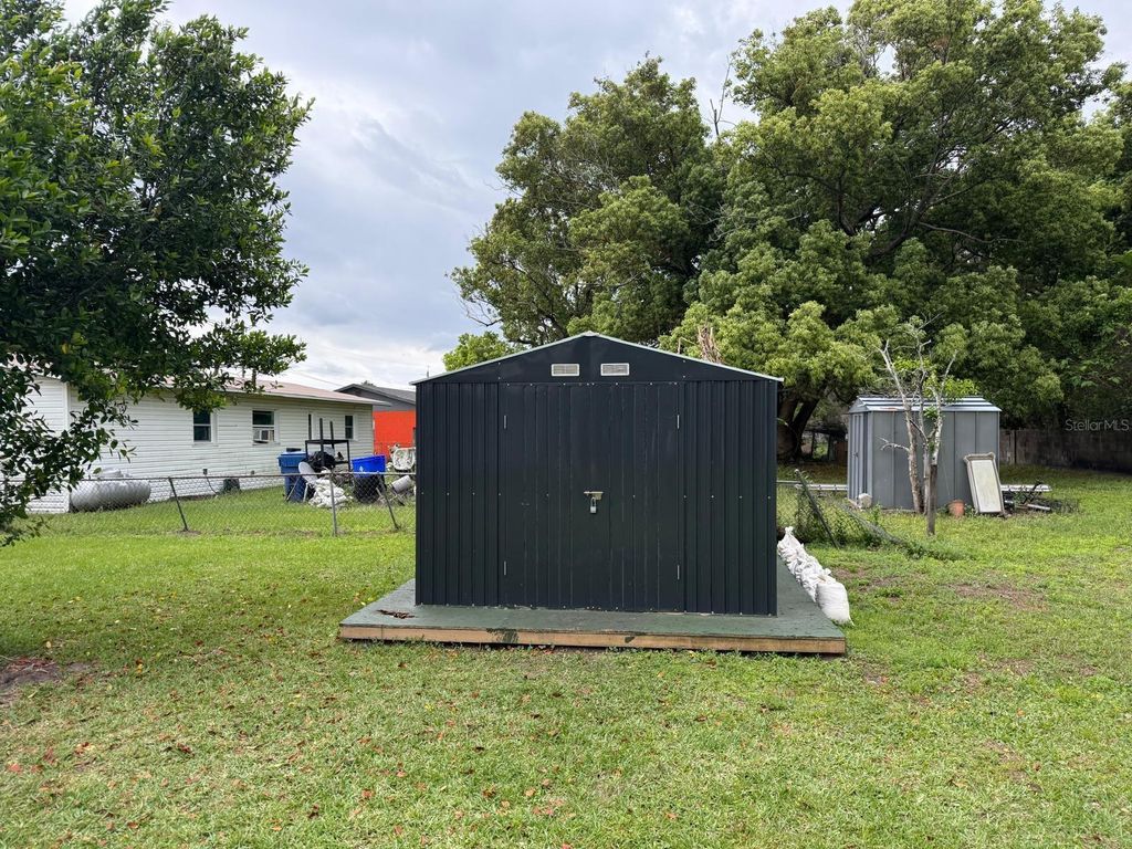 Image 36 of property listing at 342 CAMPUS VIEW DRIVE, Orlando, FL 32810