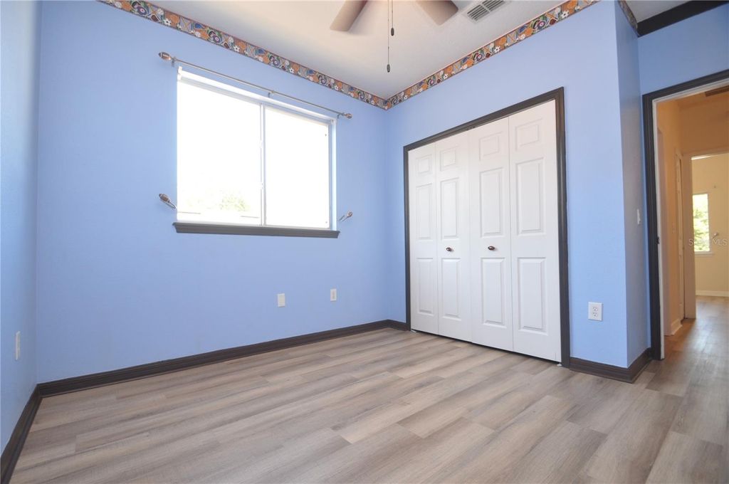 Image 33 of property listing at 25012 CHIPSHOT COURT, Sorrento, FL 32776