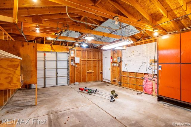 8636 Kidley Drive, Sterling Heights, MI 48314
