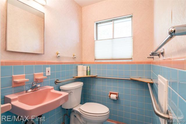 8636 Kidley Drive, Sterling Heights, MI 48314