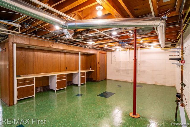 8636 Kidley Drive, Sterling Heights, MI 48314