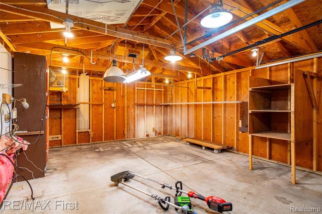 8636 Kidley Drive, Sterling Heights, MI 48314