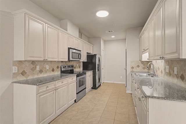 317 Metropolitan Drive, Plano, TX 75023