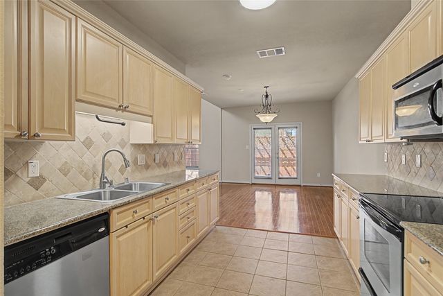 317 Metropolitan Drive, Plano, TX 75023