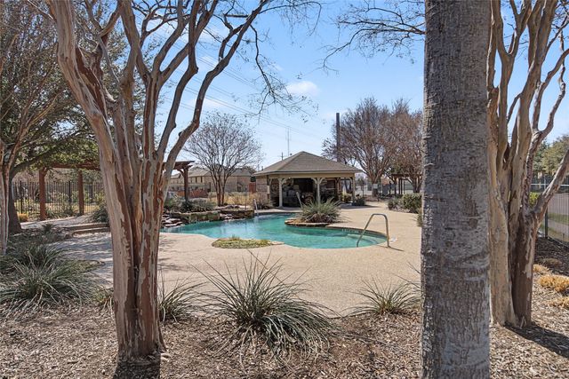 317 Metropolitan Drive, Plano, TX 75023