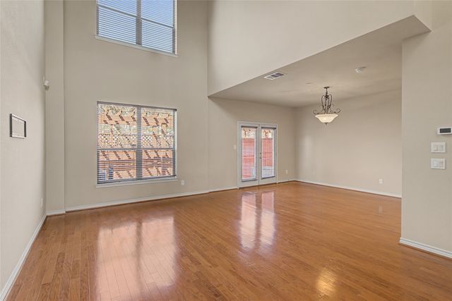 317 Metropolitan Drive, Plano, TX 75023