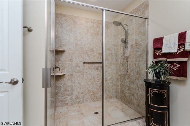 14943 EDGEWATER CIR, Naples, FL 34114