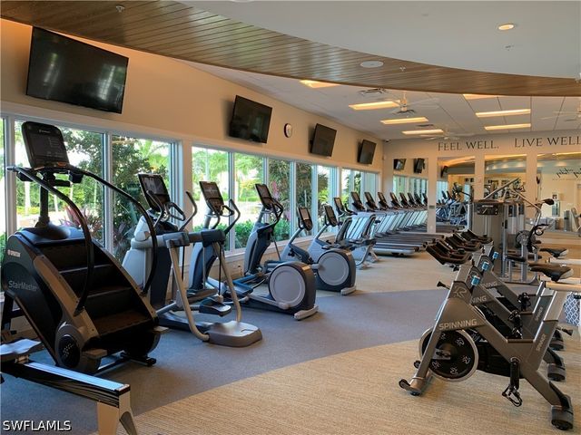 14943 EDGEWATER CIR, Naples, FL 34114