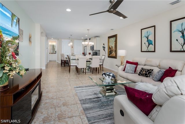 14943 EDGEWATER CIR, Naples, FL 34114