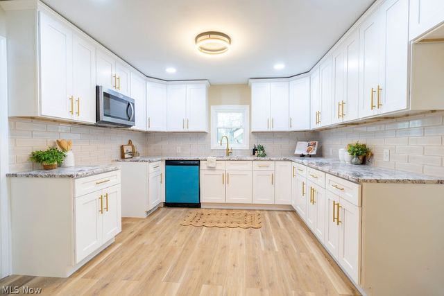 1295 E 357th Street, Eastlake, OH 44095