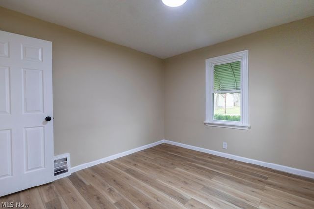 1295 E 357th Street, Eastlake, OH 44095