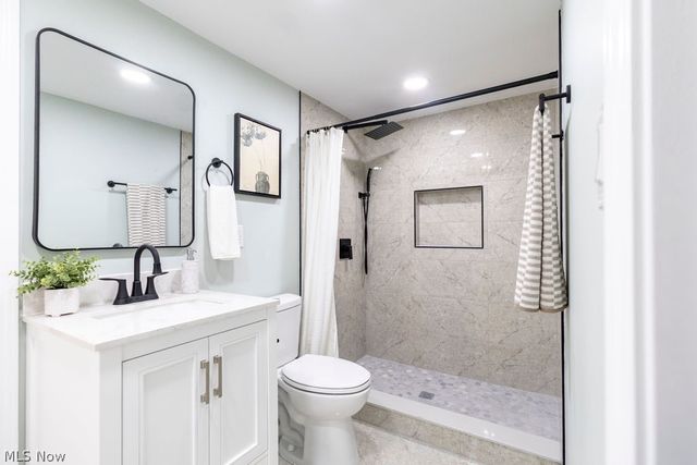 1295 E 357th Street, Eastlake, OH 44095