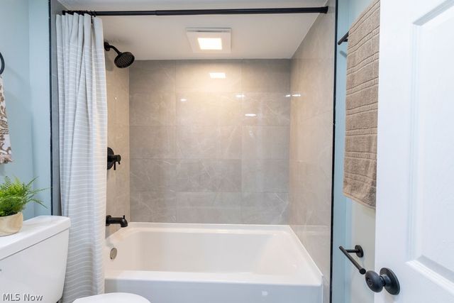 1295 E 357th Street, Eastlake, OH 44095