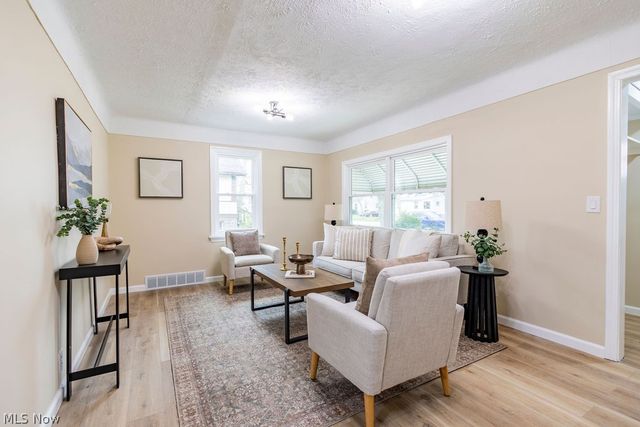 1295 E 357th Street, Eastlake, OH 44095