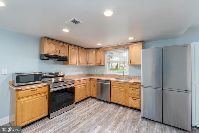 1908 CHAMPLAIN DR, Severn, MD 21144
