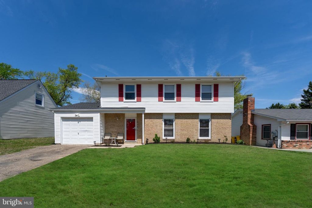 1908 CHAMPLAIN DR, Severn, MD 21144