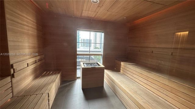 601 NE 1ST AVE 3807, Miami, FL 33132