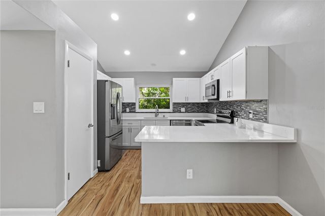 1049 NEELY STREET, Oviedo, FL 32765