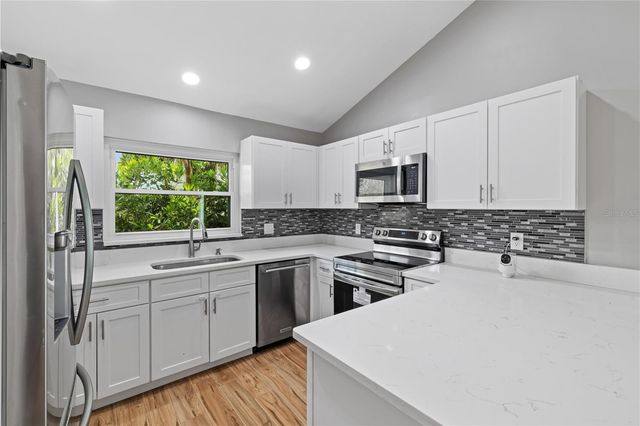 1049 NEELY STREET, Oviedo, FL 32765